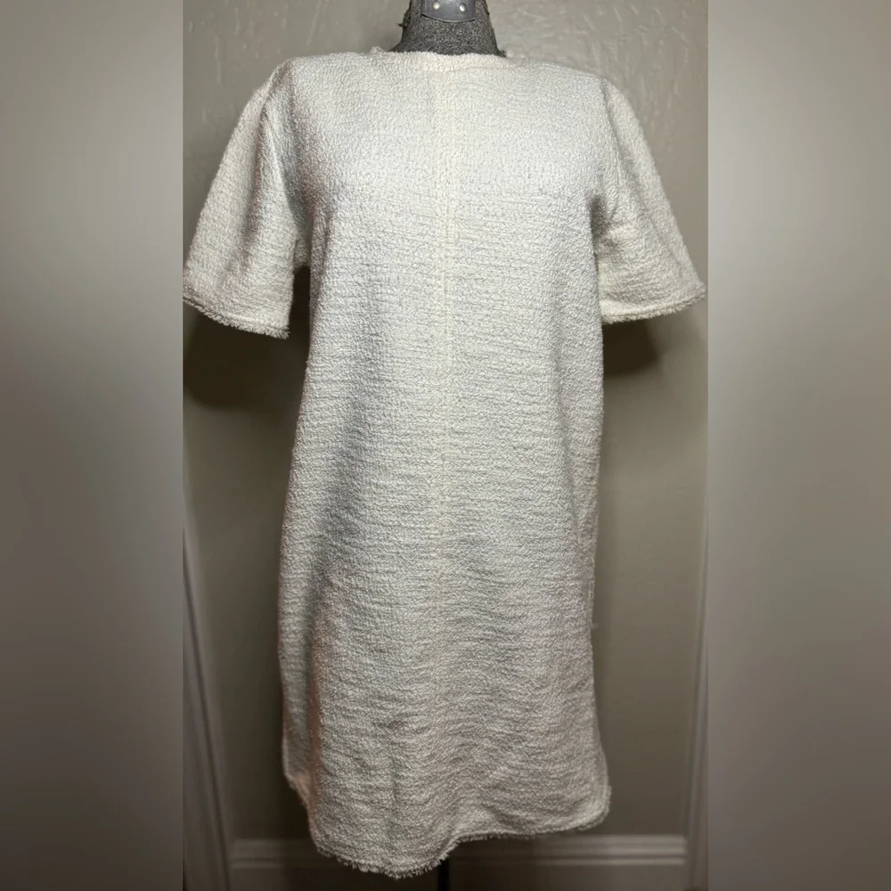 Zara Ivory Structured Jacquard Mini Dress with Raw Hem - NWOT - Picture 7 of 16